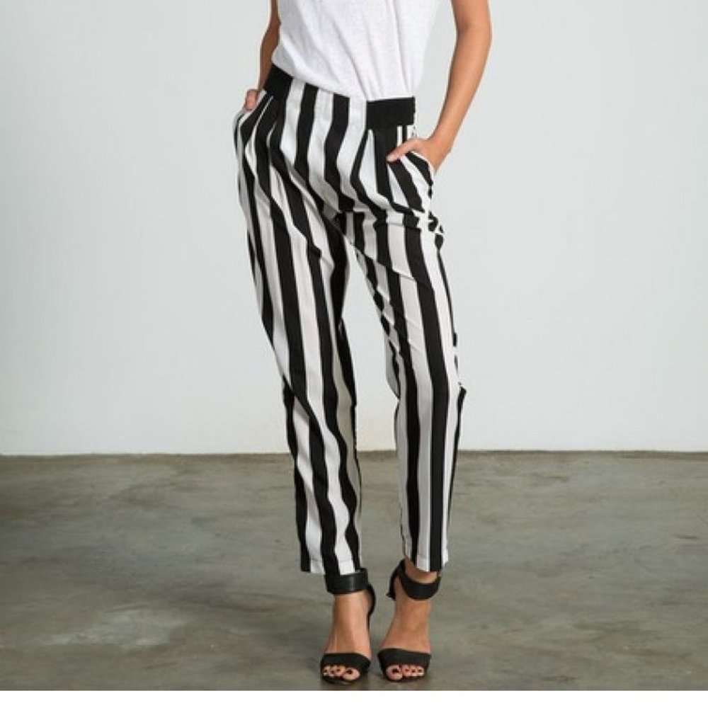 Sans Souci Striped Lightweight Satin Feel Trouser Ankle Pant S Black White